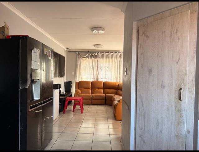 3 BEDROOM HOUSE FOR SALE IN WATERKLOOF EAST